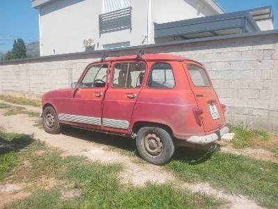 Renault - R 4