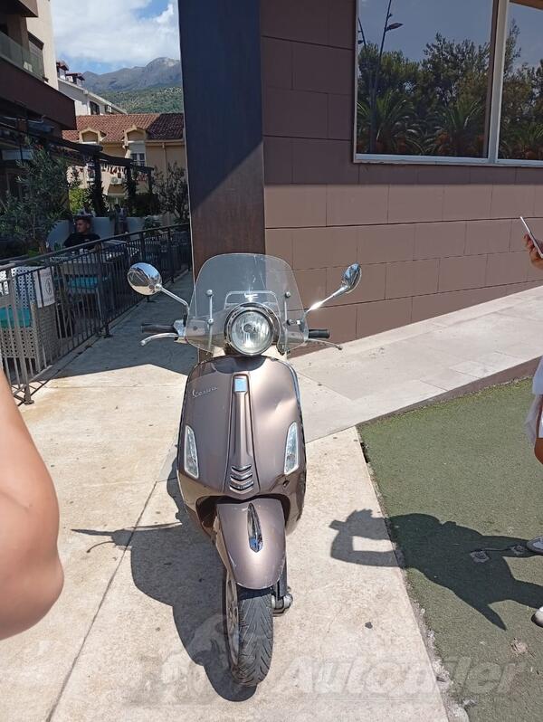 Piaggio - Vespa primavera 155