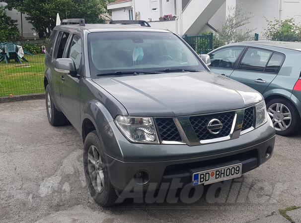 Nissan - Pathfinder - 2.5 TDI