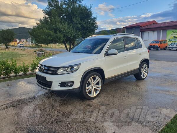 Volkswagen - Tiguan - sport&style 2.0 TDI  4MOTION