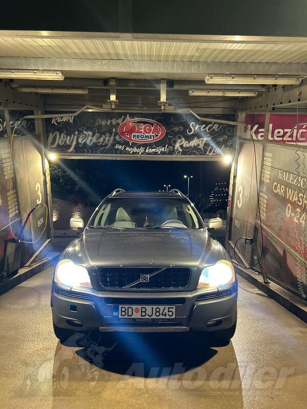Volvo - XC 90 - 2.4