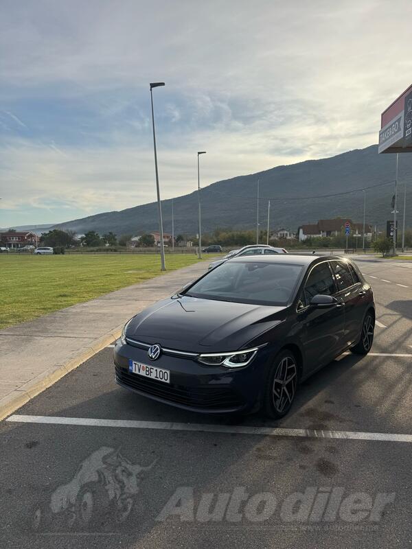 Volkswagen - Golf 8 -  Style 204 ks