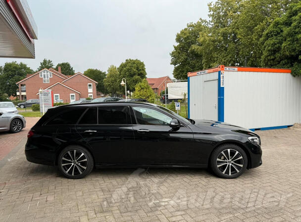 Mercedes Benz - E 300 - 2.0