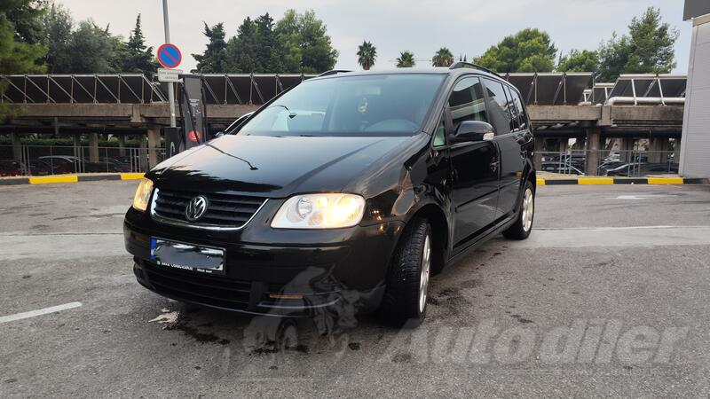 Volkswagen - Touran - 2.0 TDI