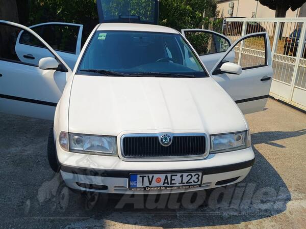 Škoda - Octavia - 1.6