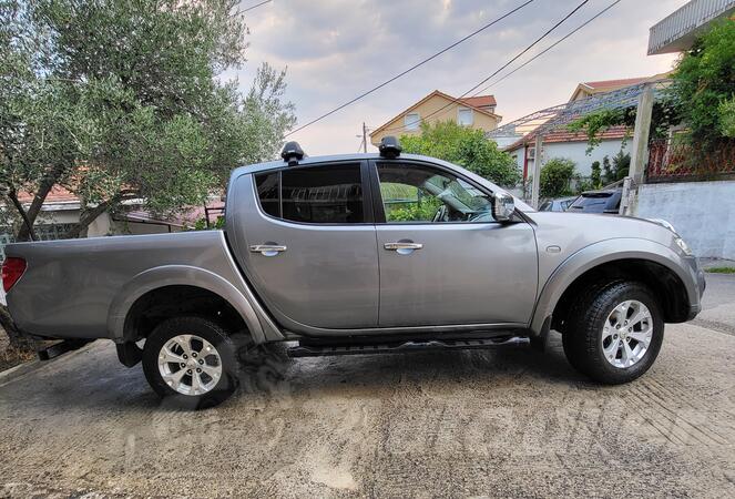 Mitsubishi - L200 - 2.5TD