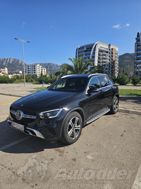 Mercedes Benz - GLC 220 - glc 220. AMG