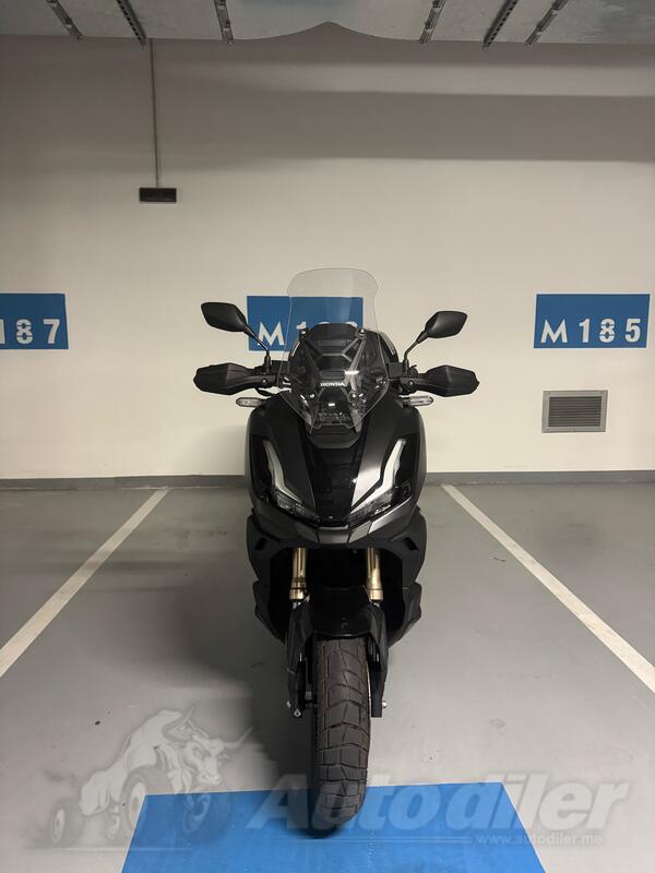 Honda - ADV 350