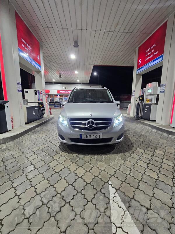 Mercedes Benz - V class - 220