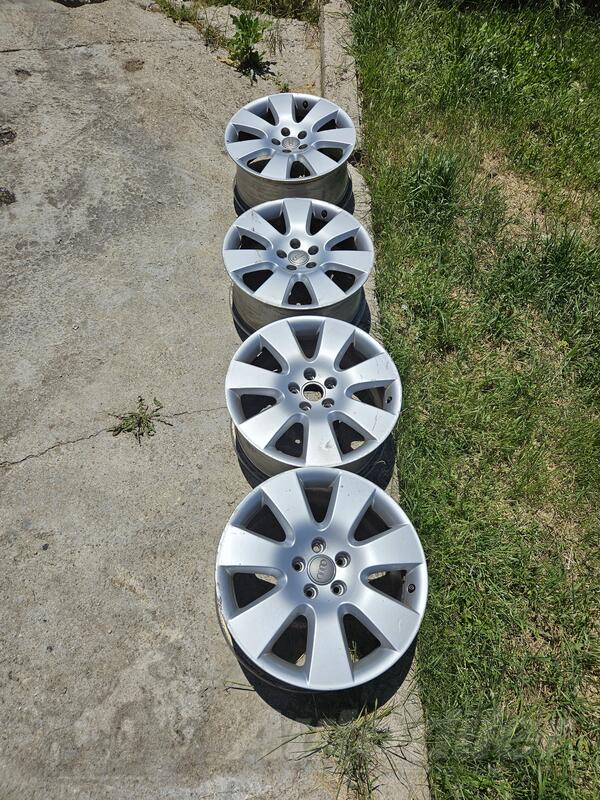 Fabričke felne i Michelin gume