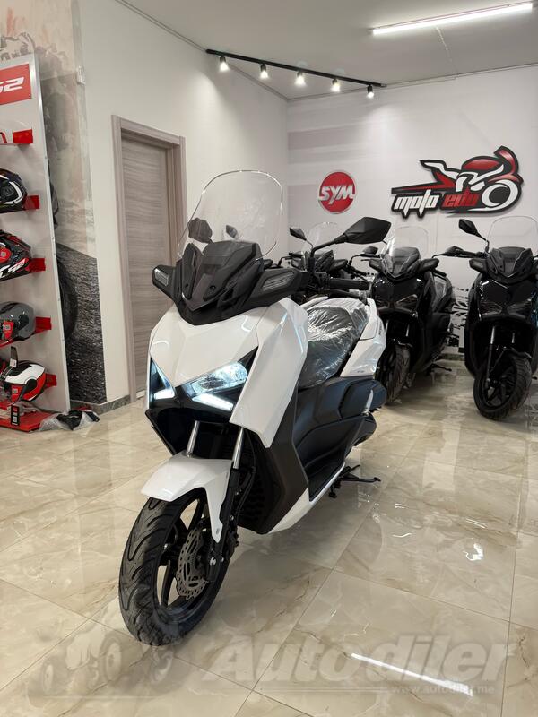 AGM - Urban Max-x Vodeno hladjen honda motor 150cc