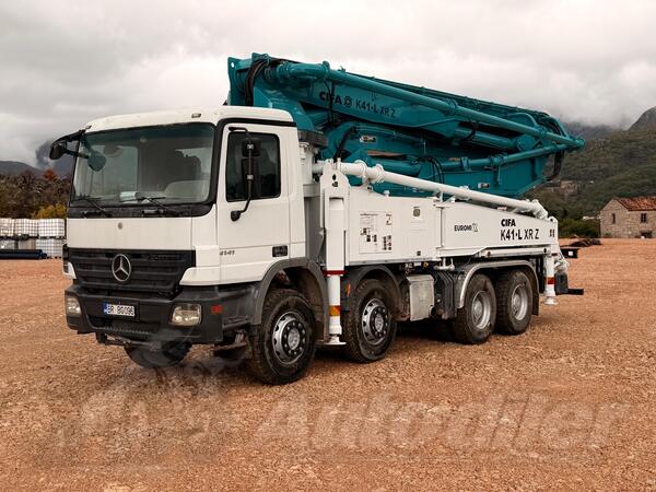 Mercedes Benz - 4141 8x4