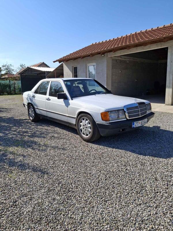 Mercedes Benz - 190 - E