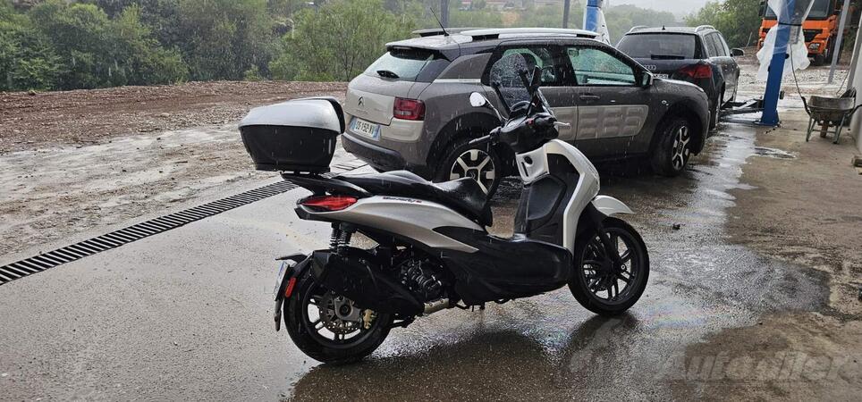 Piaggio - Beverly