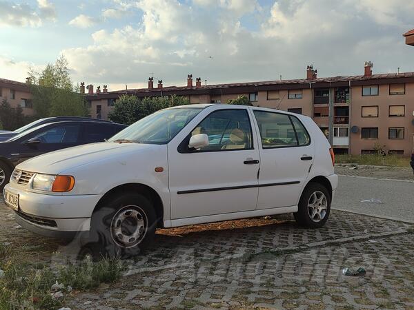 Volkswagen - Polo - 1.0