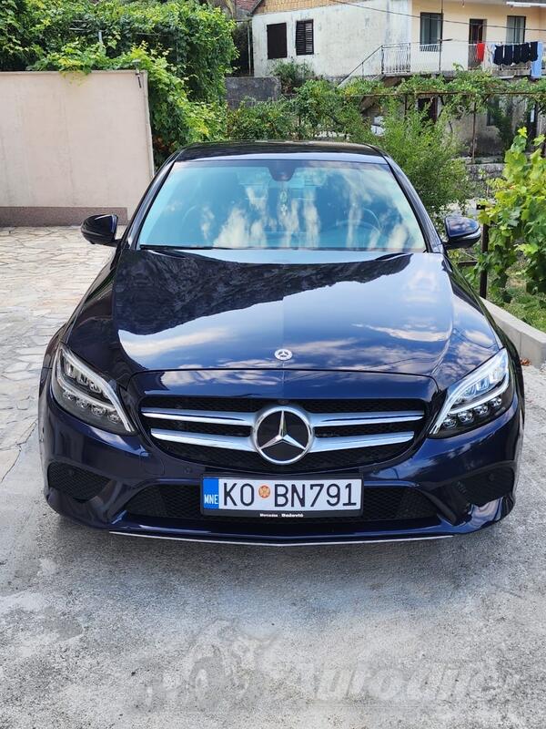 Mercedes Benz - C 220