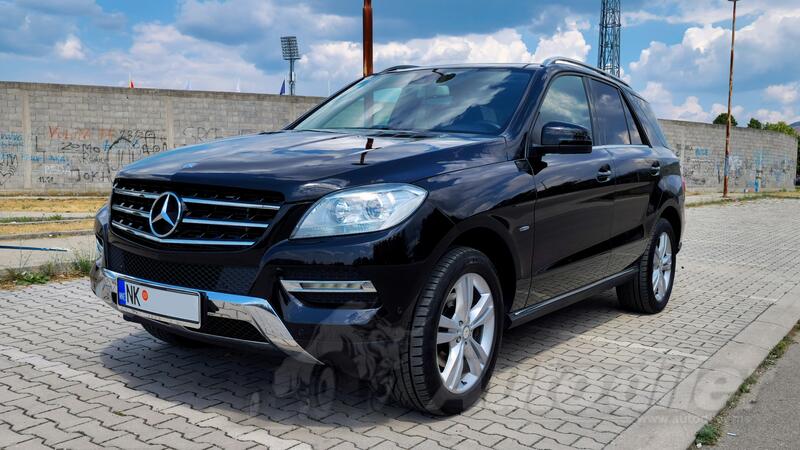 Mercedes Benz - ML 350 - 350 bluetec 4matic