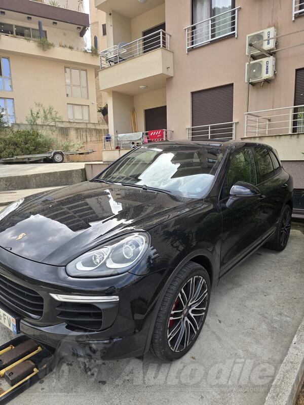 Porsche - Cayenne - 3.0 Tdi