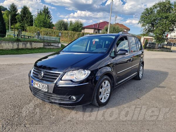 Volkswagen - Touran - 2.0 tdi