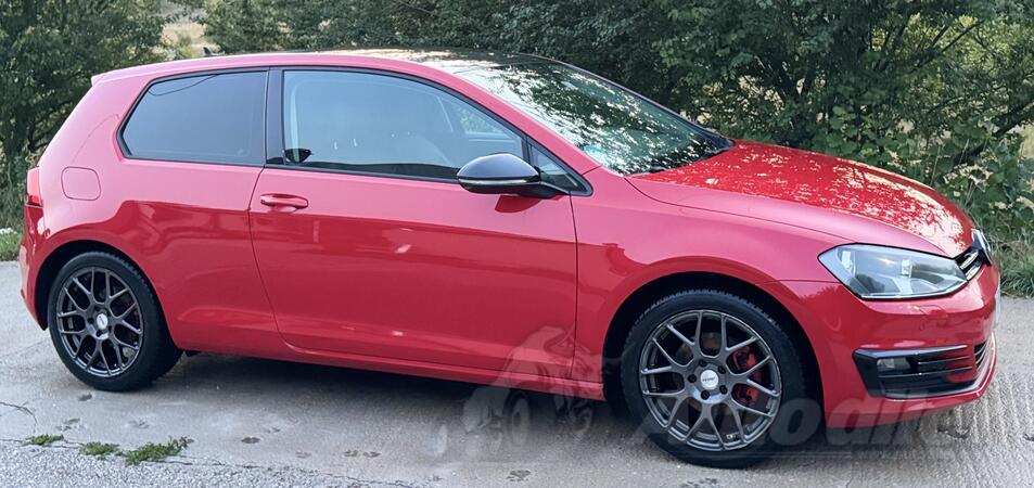 Volkswagen - Golf 7 - 2.0 TDI