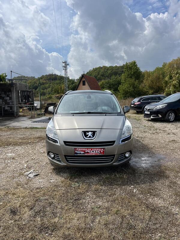 Peugeot - 5008 - 2.0 HDI.7 SJEDISTA
