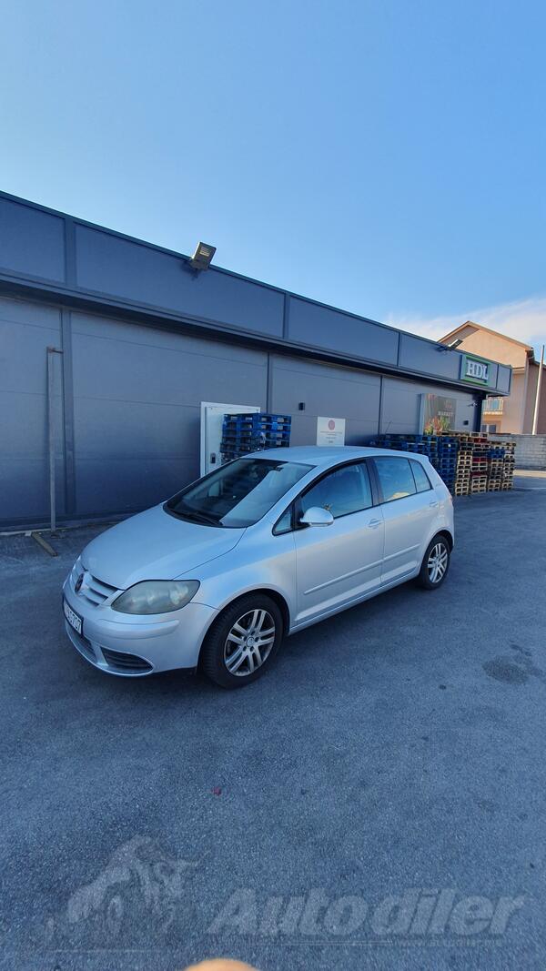 Volkswagen - Golf 5