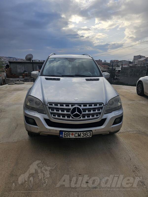 Mercedes Benz - ML 320