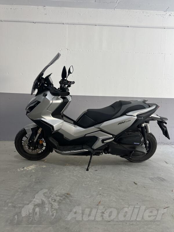 Honda - ADV 350