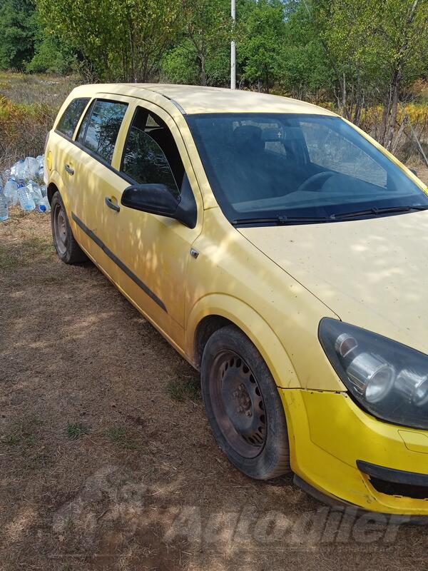 Opel - Astra - 1.9 CDTI