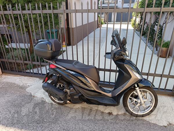 Piaggio - medley 155