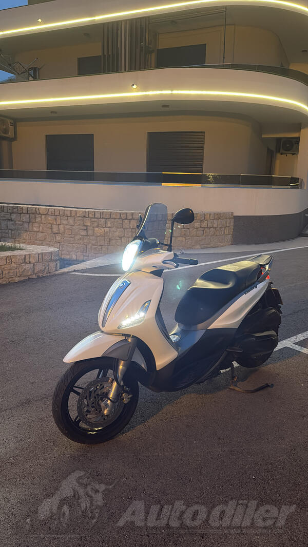Piaggio - 350s