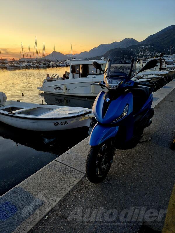 Piaggio - Beverly 300S
