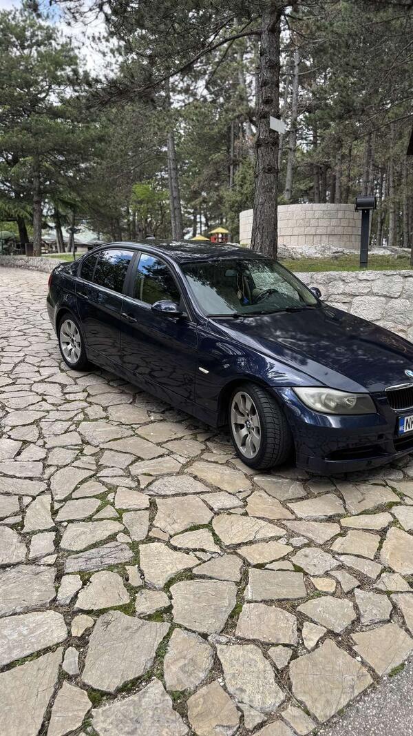 BMW - 318 - 2.0