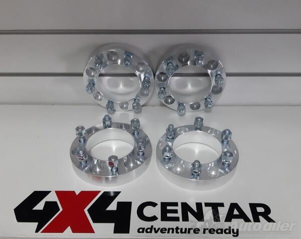 Distance 30 mm - 6x139.7