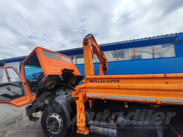 Mercedes Benz - 1422