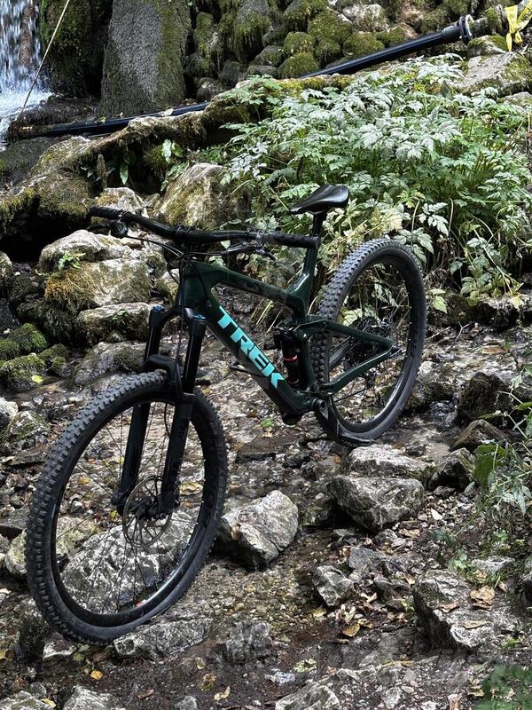 Trek - Slash 9.8