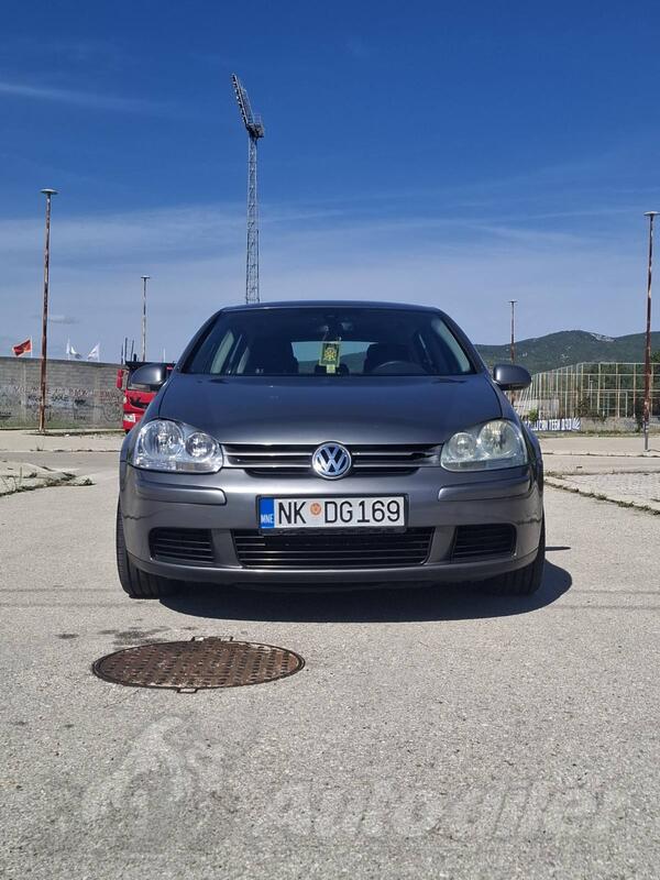 Volkswagen - Golf 5 - 2.0