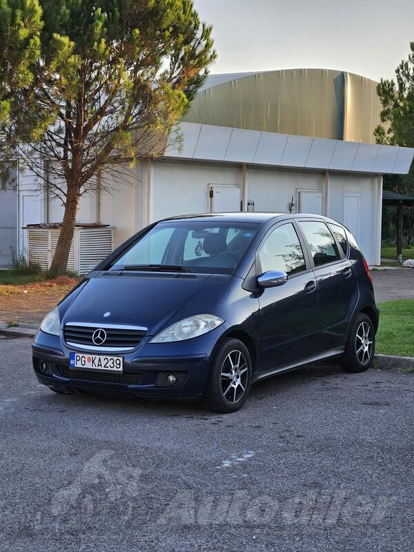 Mercedes Benz - A 180