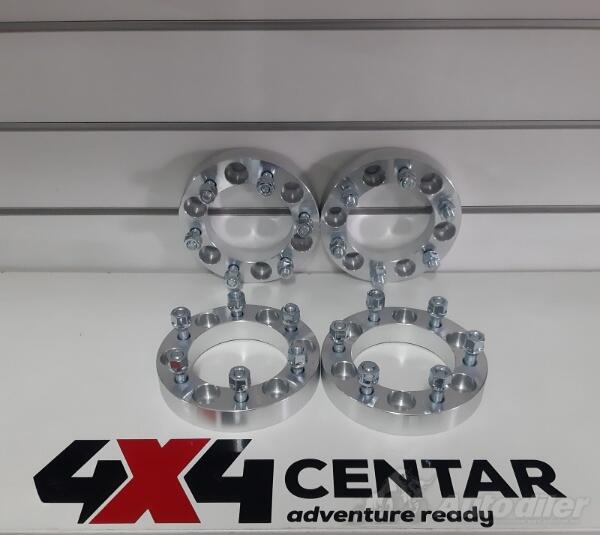 Distance 30 mm - 6x139.7