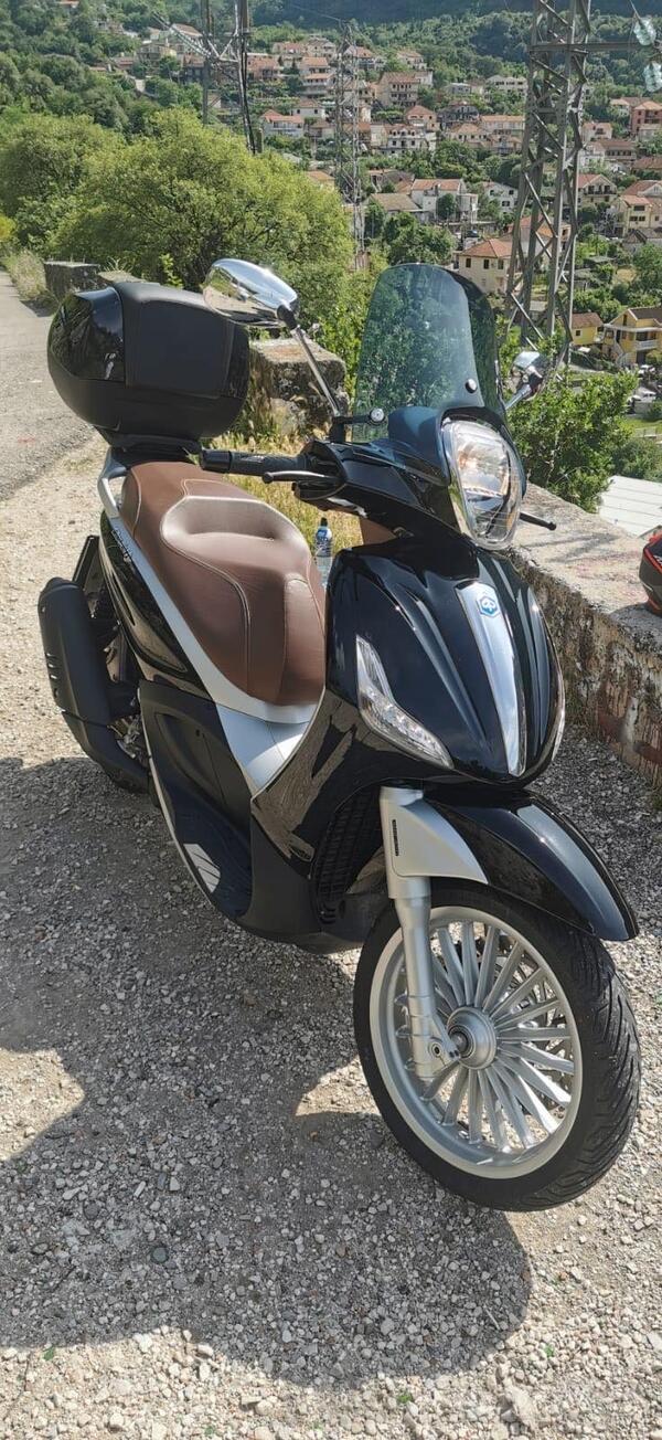 Piaggio - Beverli 300
