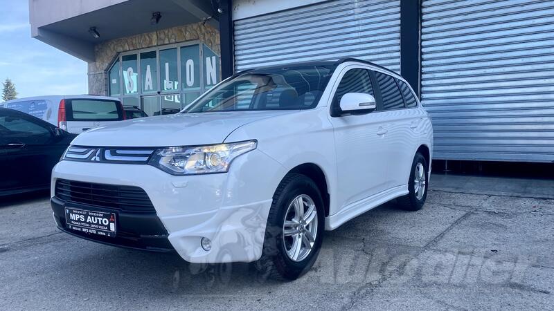 Mitsubishi - Outlander - 2.2 DI-D 4WD INTENSE