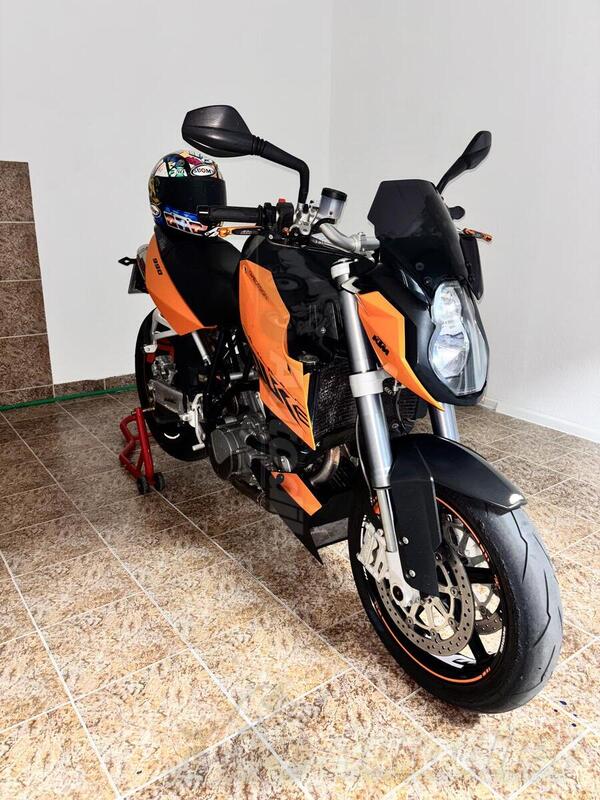 KTM - Super Duke 990