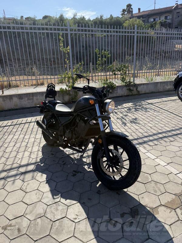 Honda - rebel