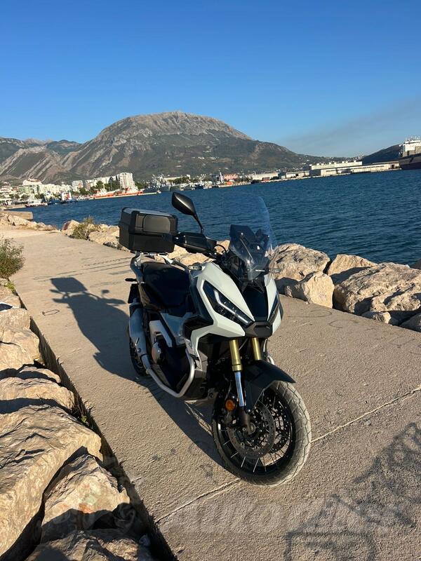 Honda - X-ADV 750