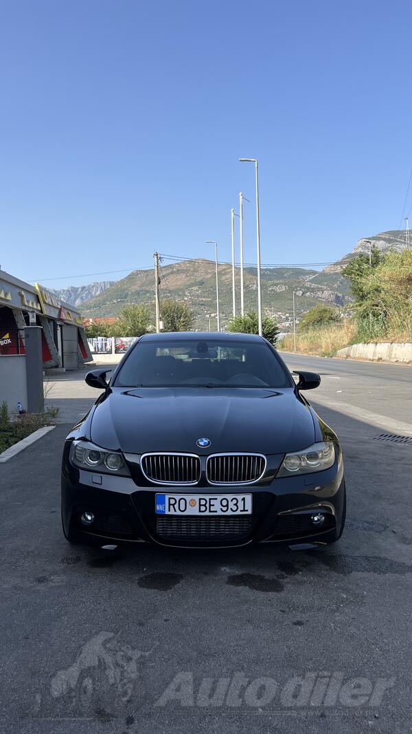 BMW - 330 - D