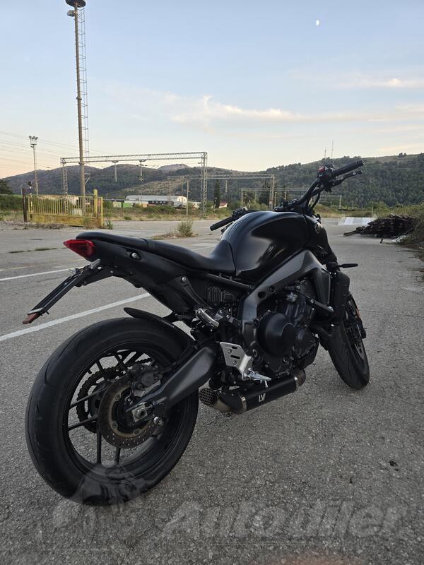 Yamaha - mt 09