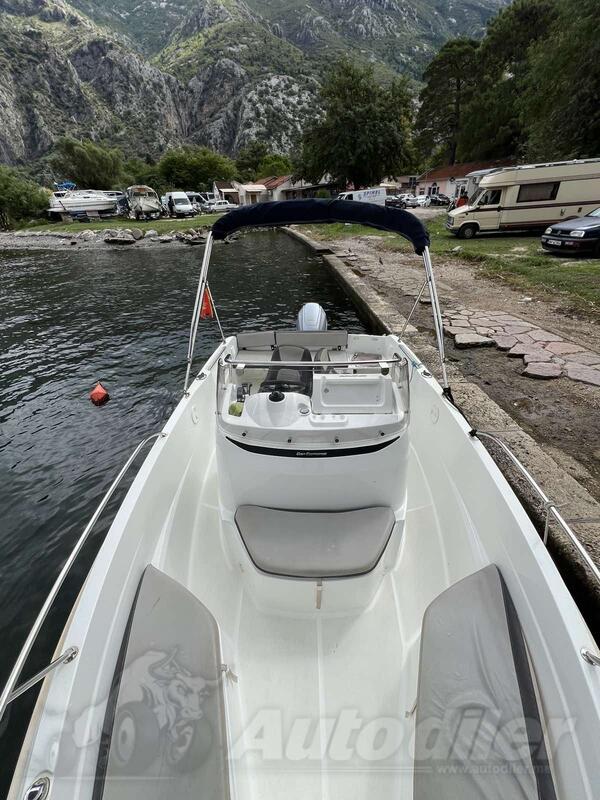 Jeanneau - cap camarat 5.5