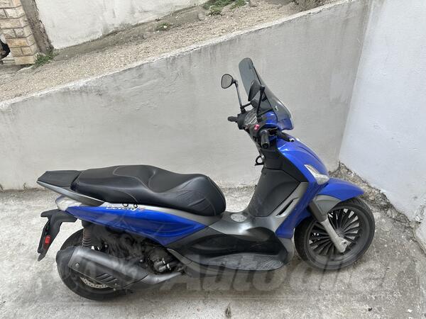 Piaggio - beverly S