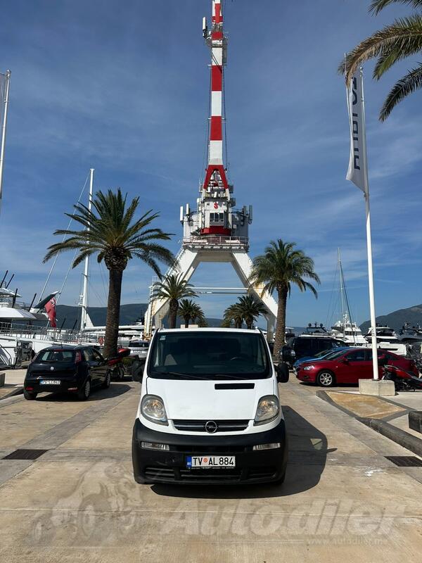 Opel - Vivaro