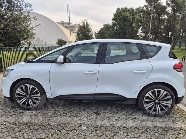 Renault - Scenic - 1.5 DCI